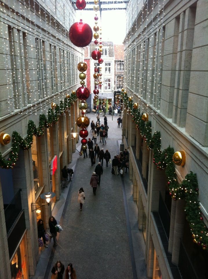 Entre Deux shopping mall